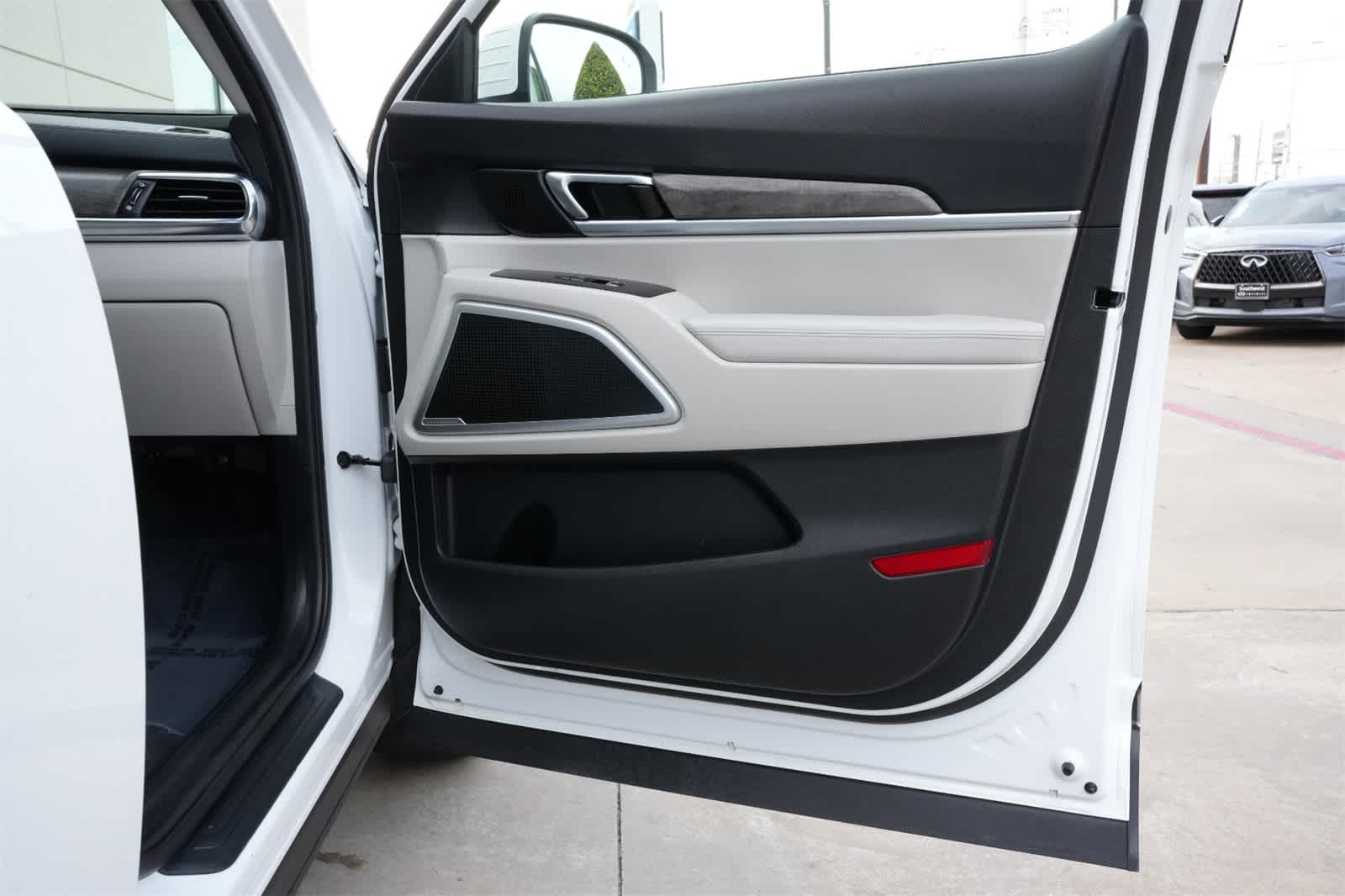 Thumbnail: 2020 Kia Telluride - 25