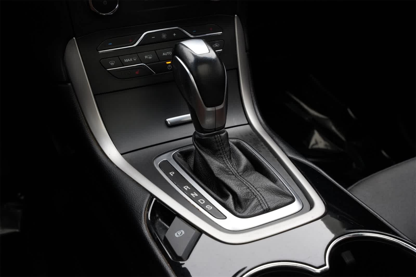 Thumbnail: 2018 Ford Edge - 14