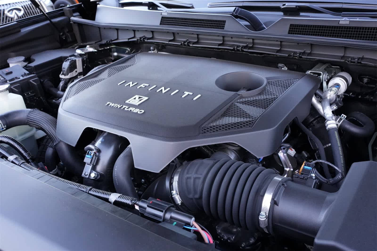 Thumbnail: 2026 INFINITI QX80 - 26