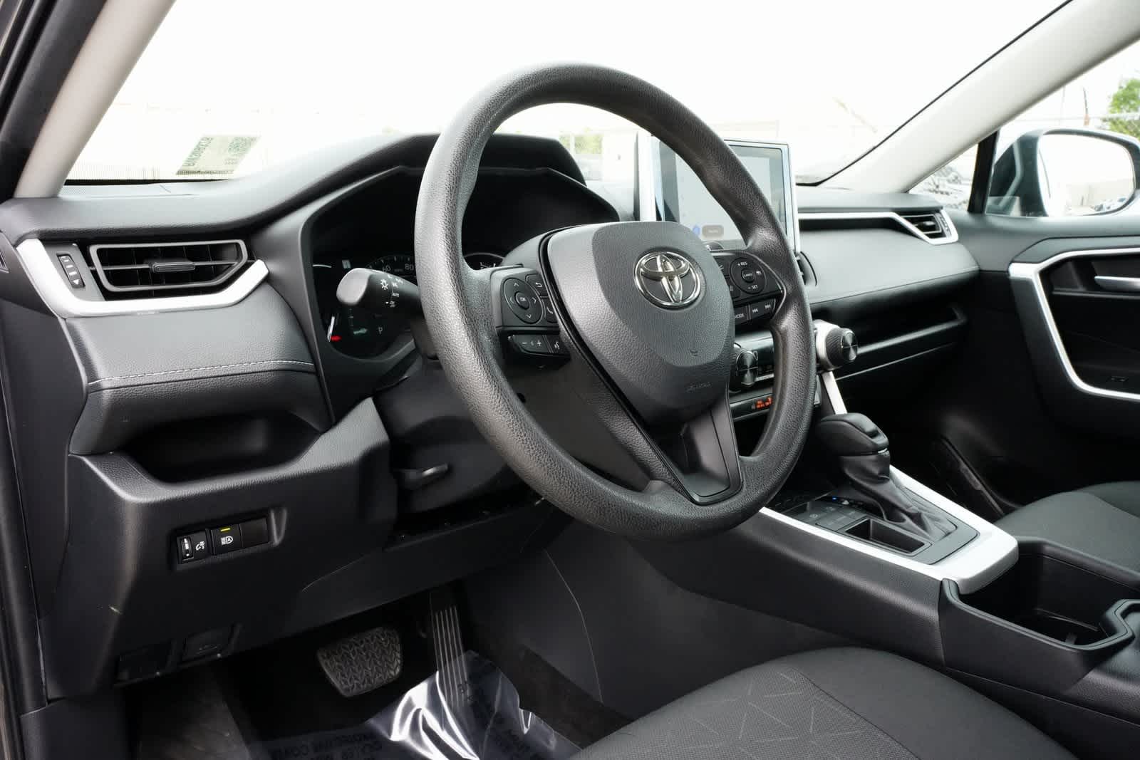 Thumbnail: 2024 Toyota RAV4 - 15