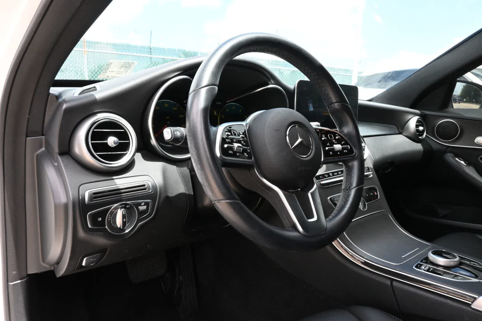 Thumbnail: 2020 Mercedes-Benz C-Class - 16