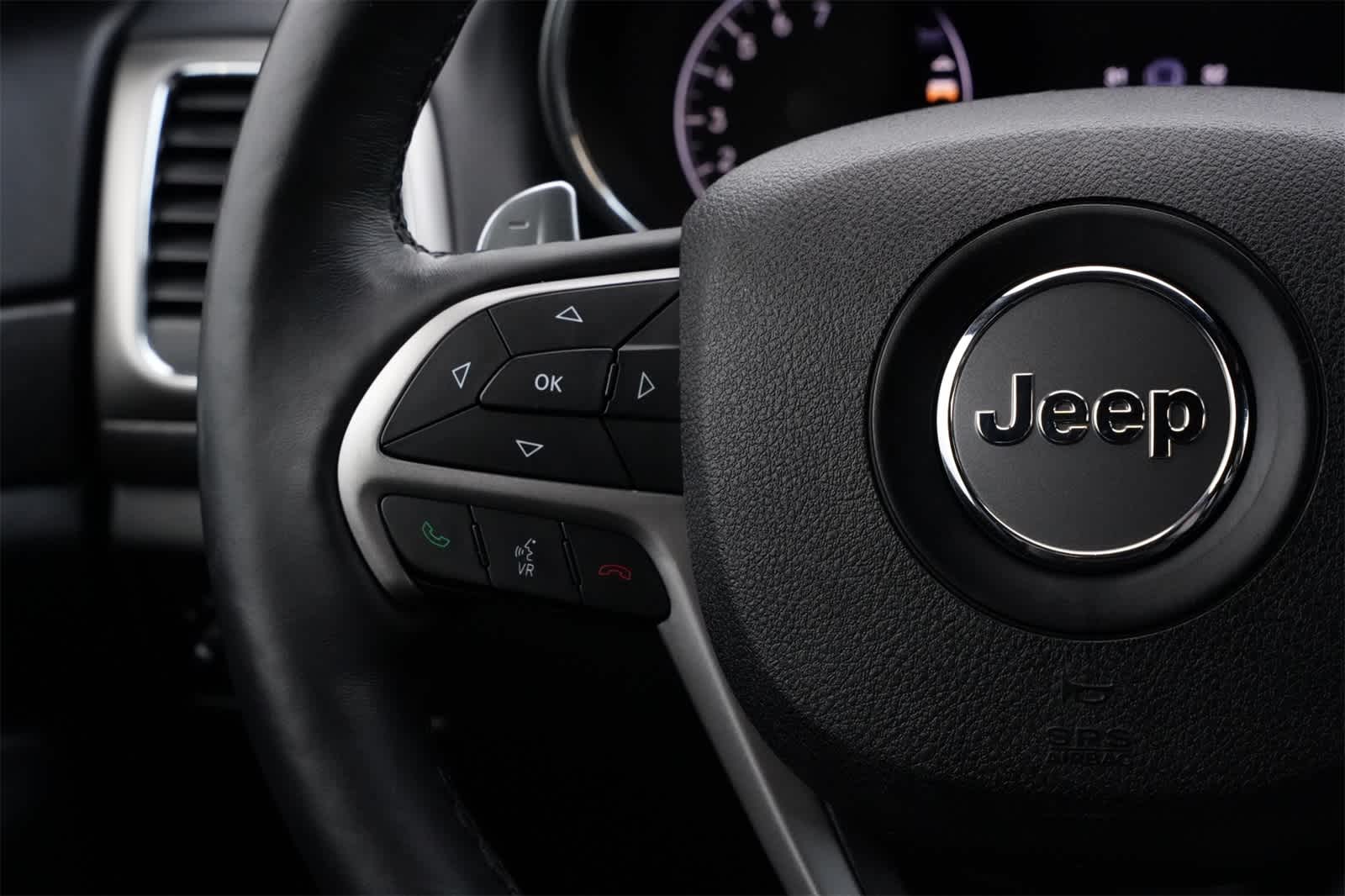 Thumbnail: 2017 Jeep Grand Cherokee - 10