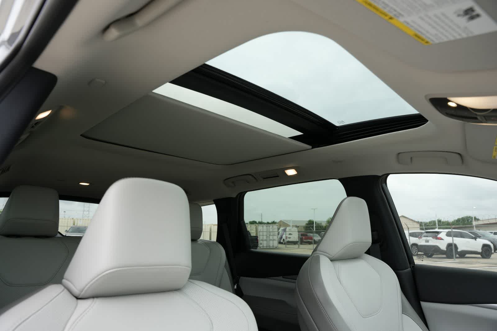 Thumbnail: 2027 INFINITI QX60 - 24