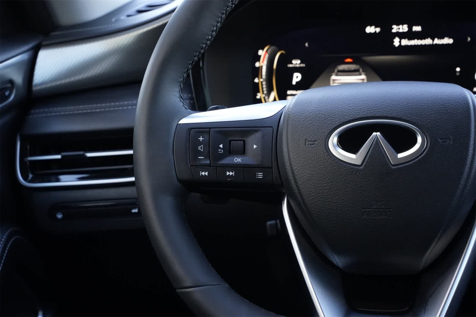 Thumbnail: 2026 INFINITI QX60 - 10