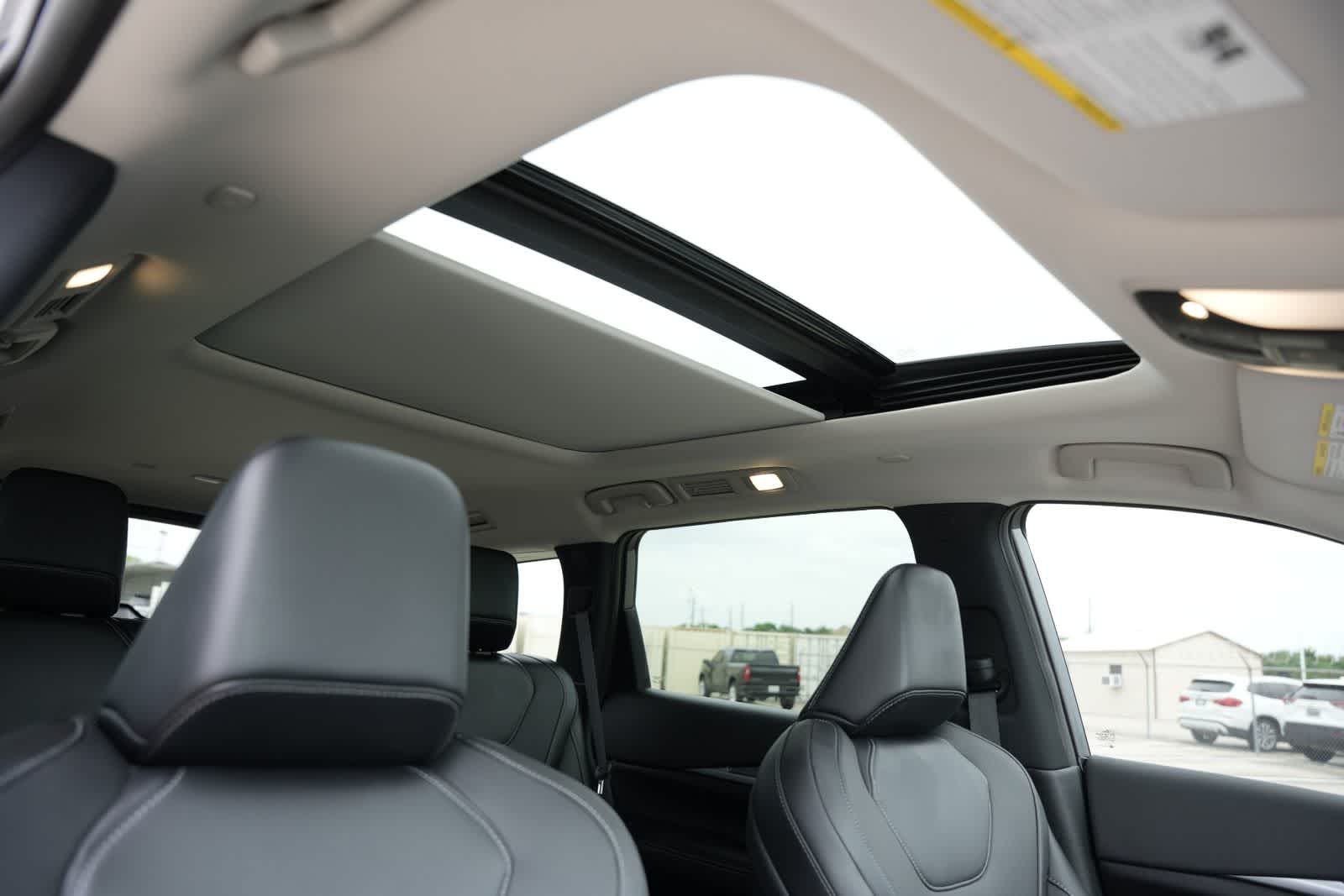 Thumbnail: 2027 INFINITI QX60 - 23