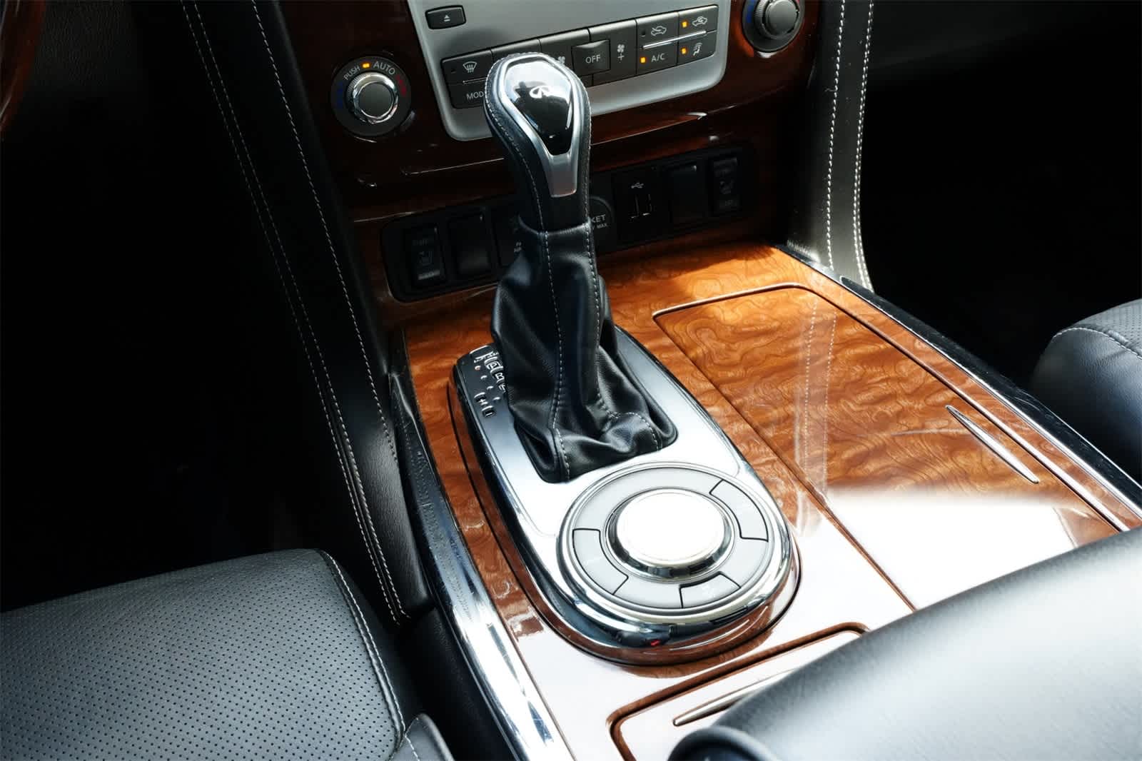 Thumbnail: 2019 INFINITI QX80 - 14