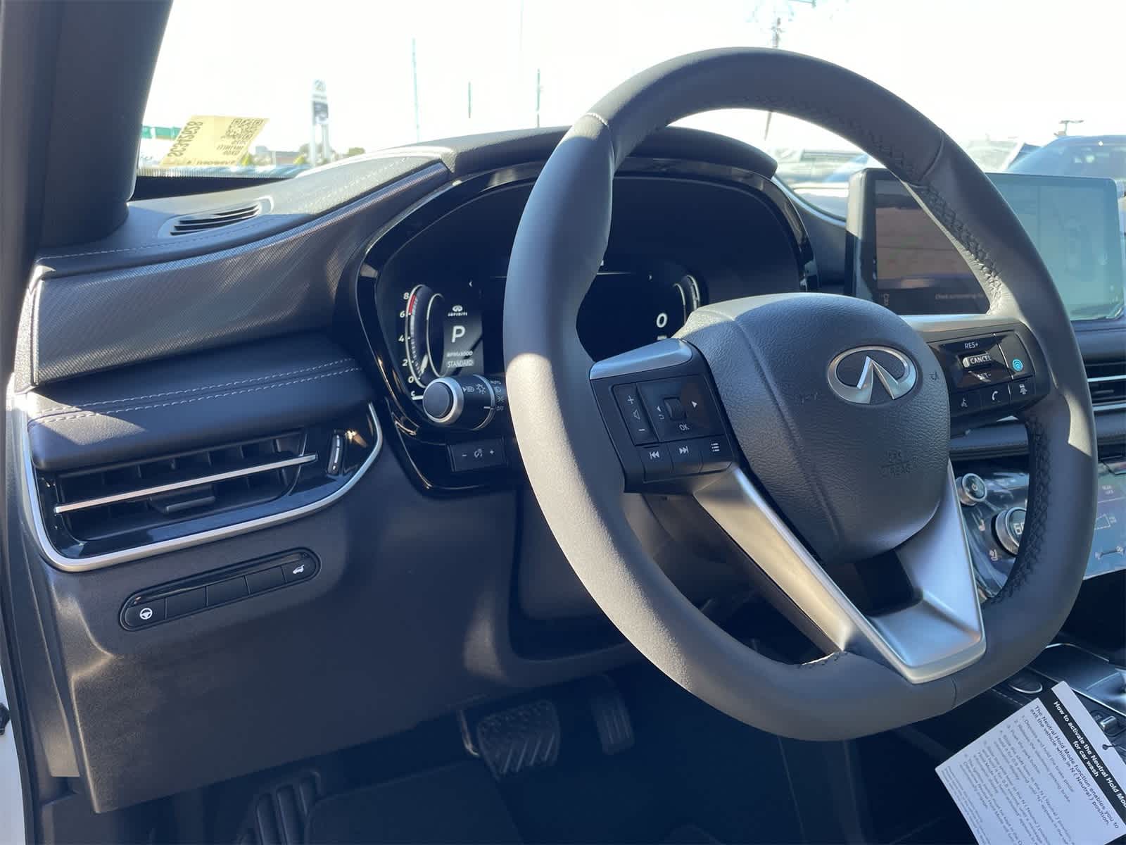 Thumbnail: 2025 INFINITI QX60 - 16
