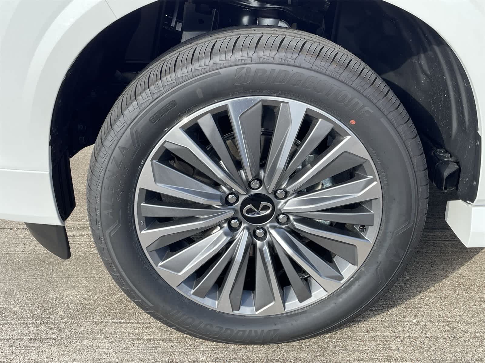 Thumbnail: 2025 INFINITI QX80 - 28