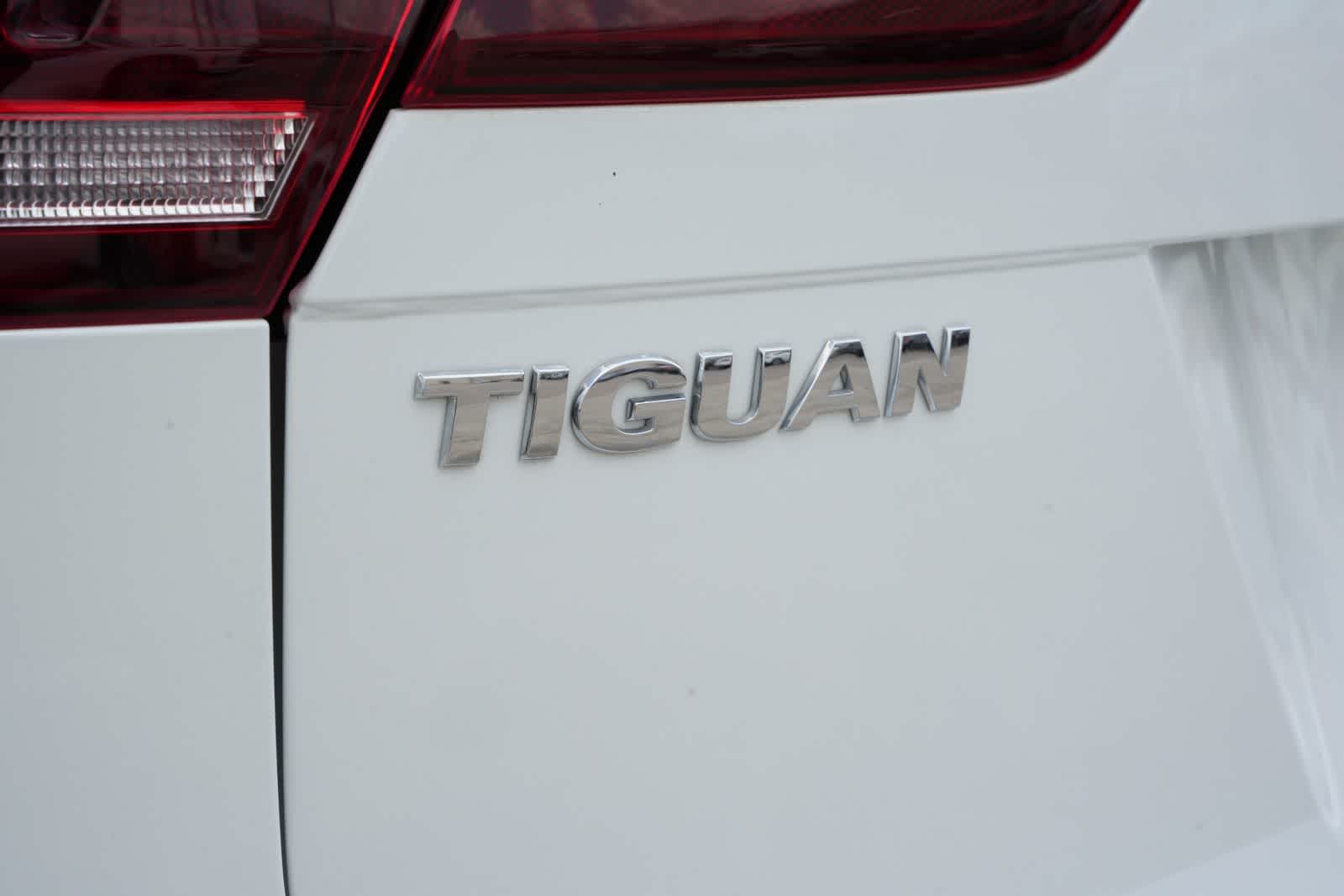 Thumbnail: 2021 Volkswagen Tiguan - 19