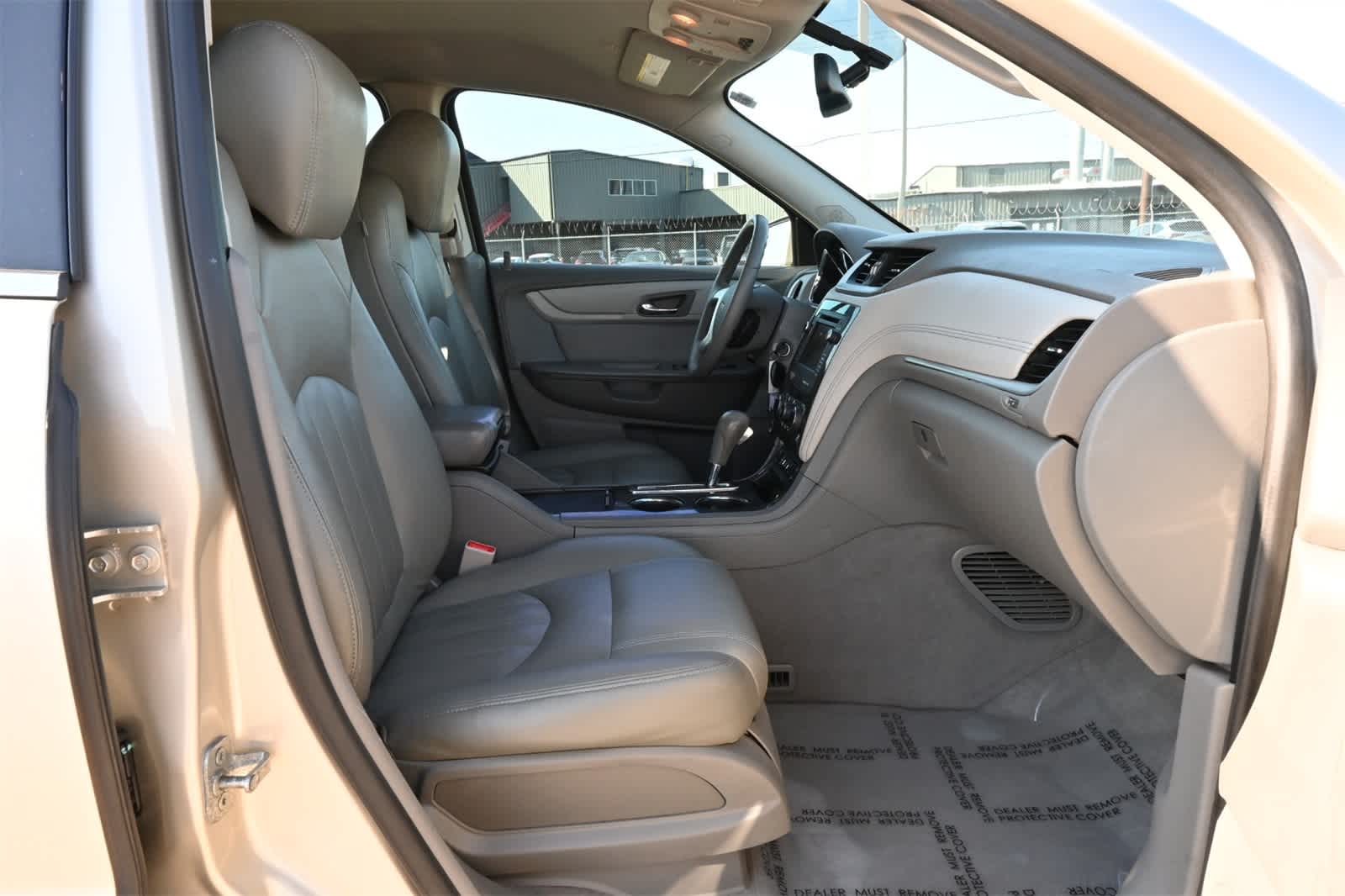 Thumbnail: 2014 Chevrolet Traverse - 22