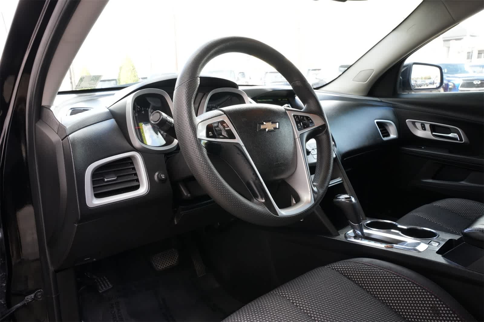 Thumbnail: 2016 Chevrolet Equinox - 16