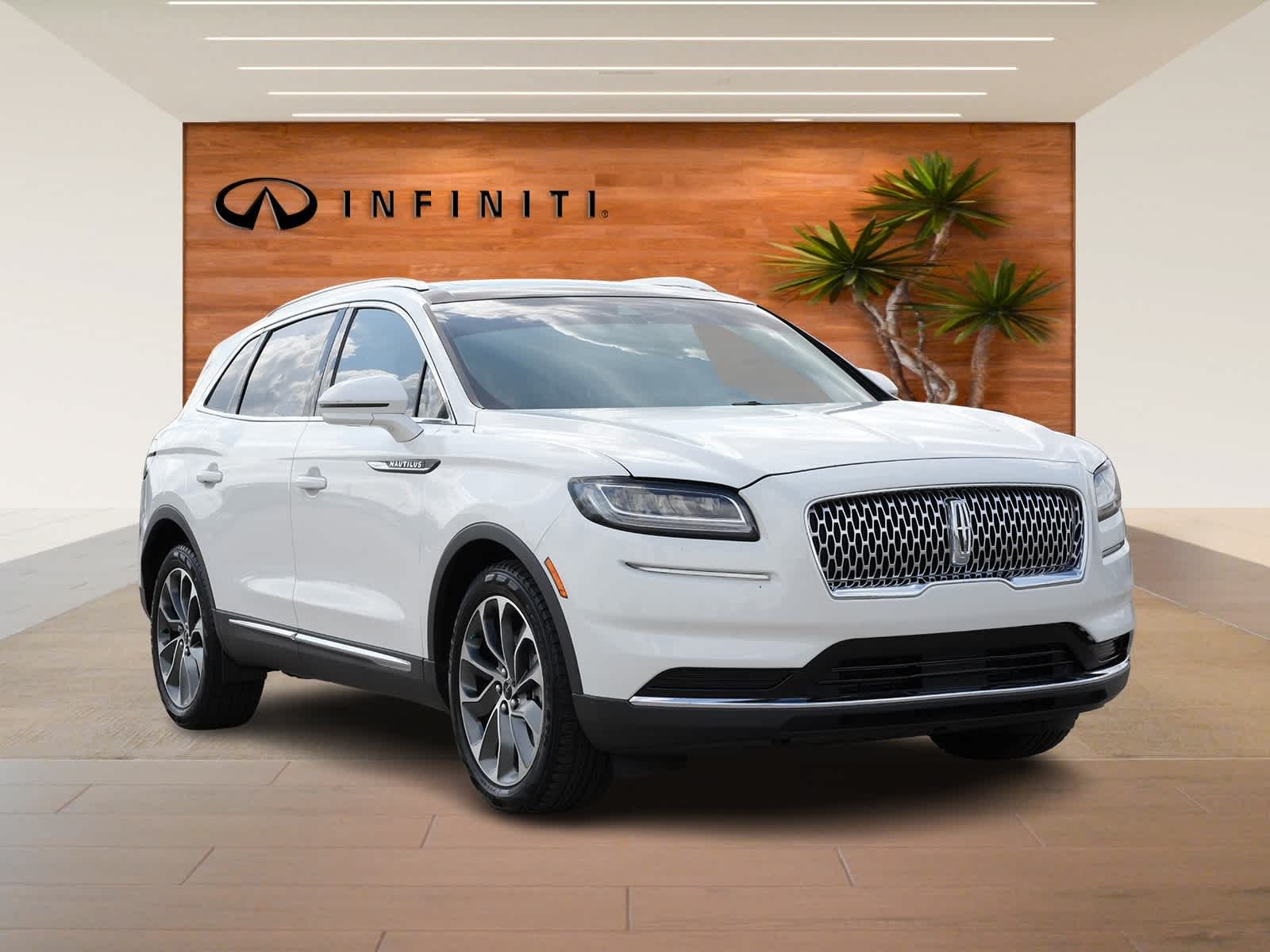 Thumbnail: 2022 Lincoln Nautilus - 3