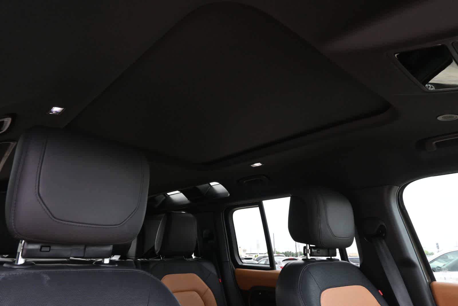 Thumbnail: 2024 Land Rover Defender - 25