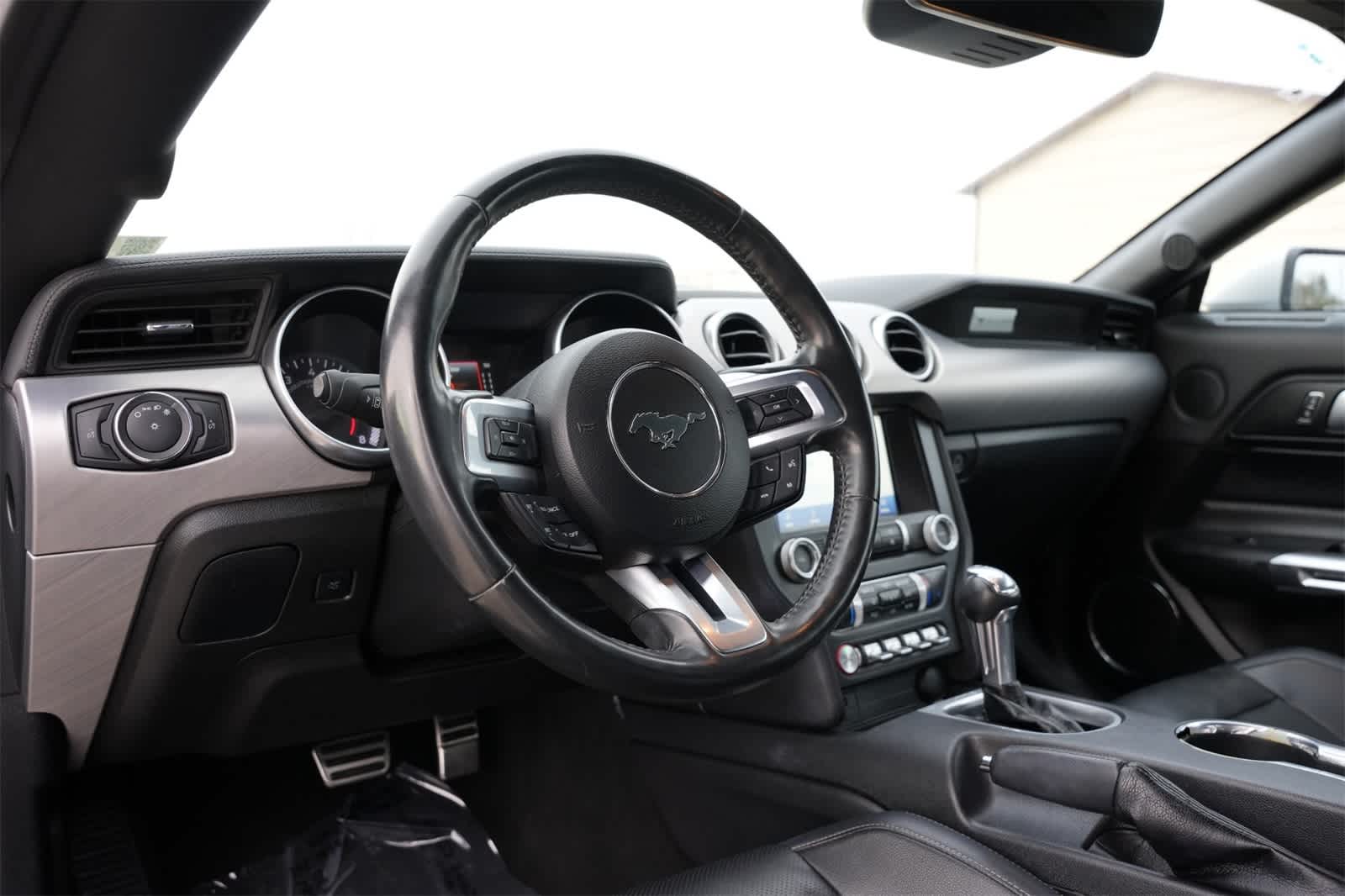 Thumbnail: 2022 Ford Mustang - 15