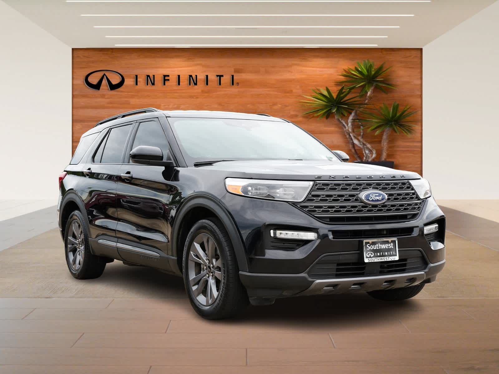Thumbnail: 2022 Ford Explorer - 3