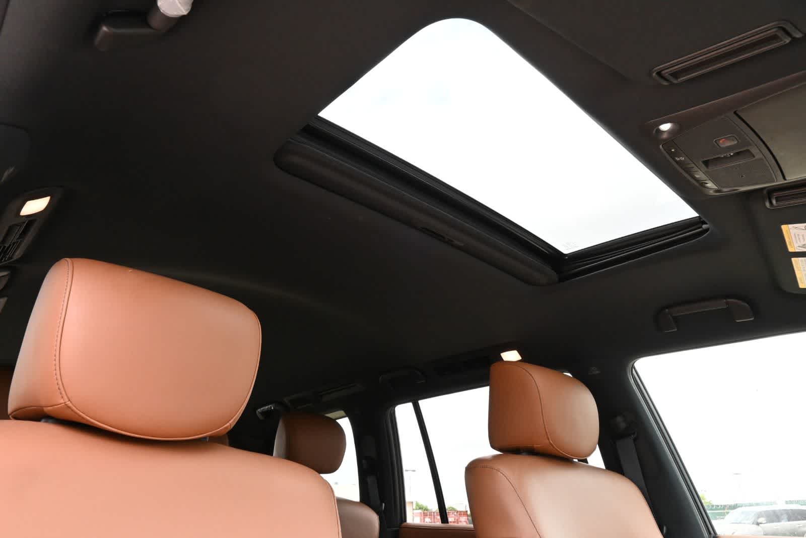 Thumbnail: 2021 INFINITI QX80 - 25