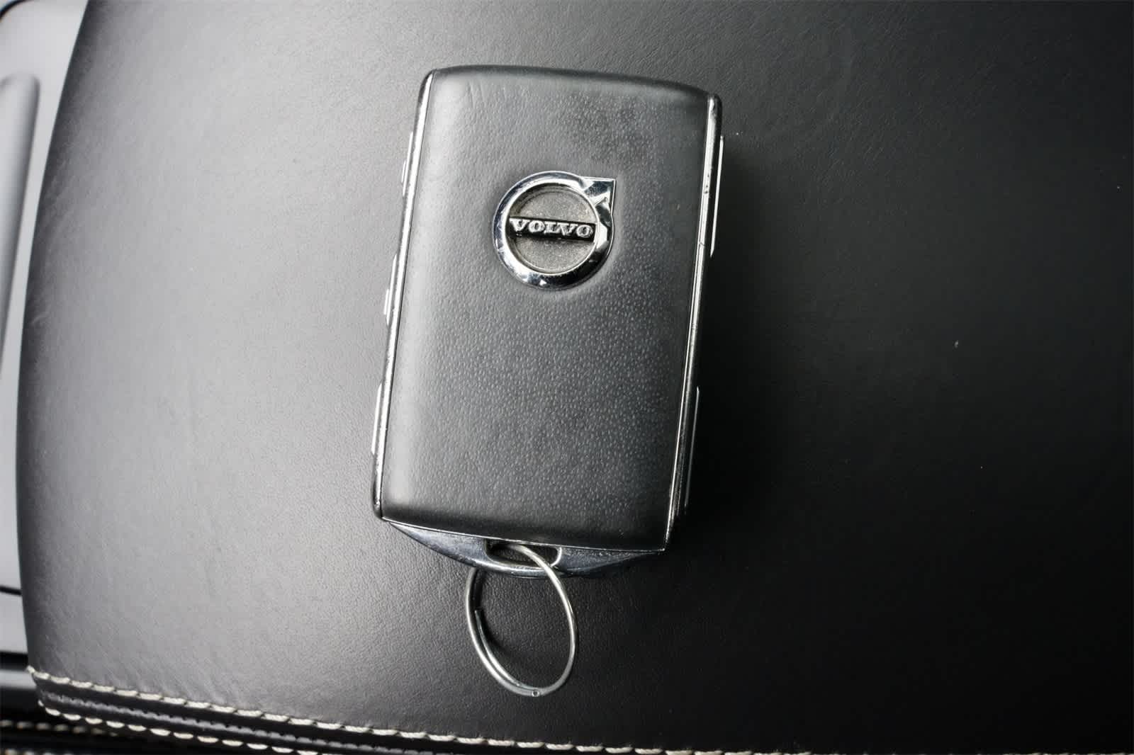 Thumbnail: 2020 Volvo XC40 - 28