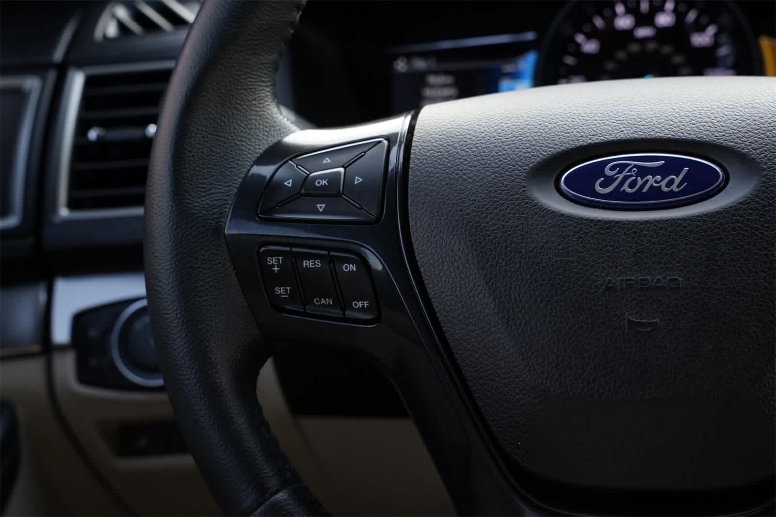 Thumbnail: 2018 Ford Explorer - 10