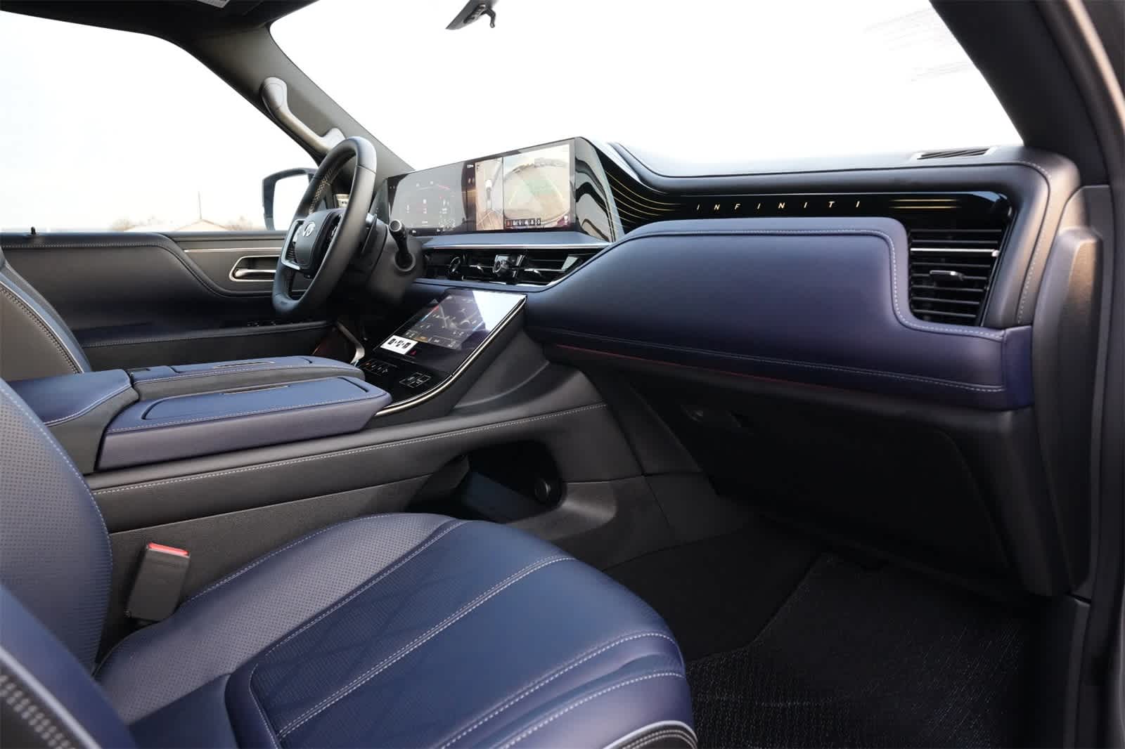 Thumbnail: 2026 INFINITI QX80 - 22