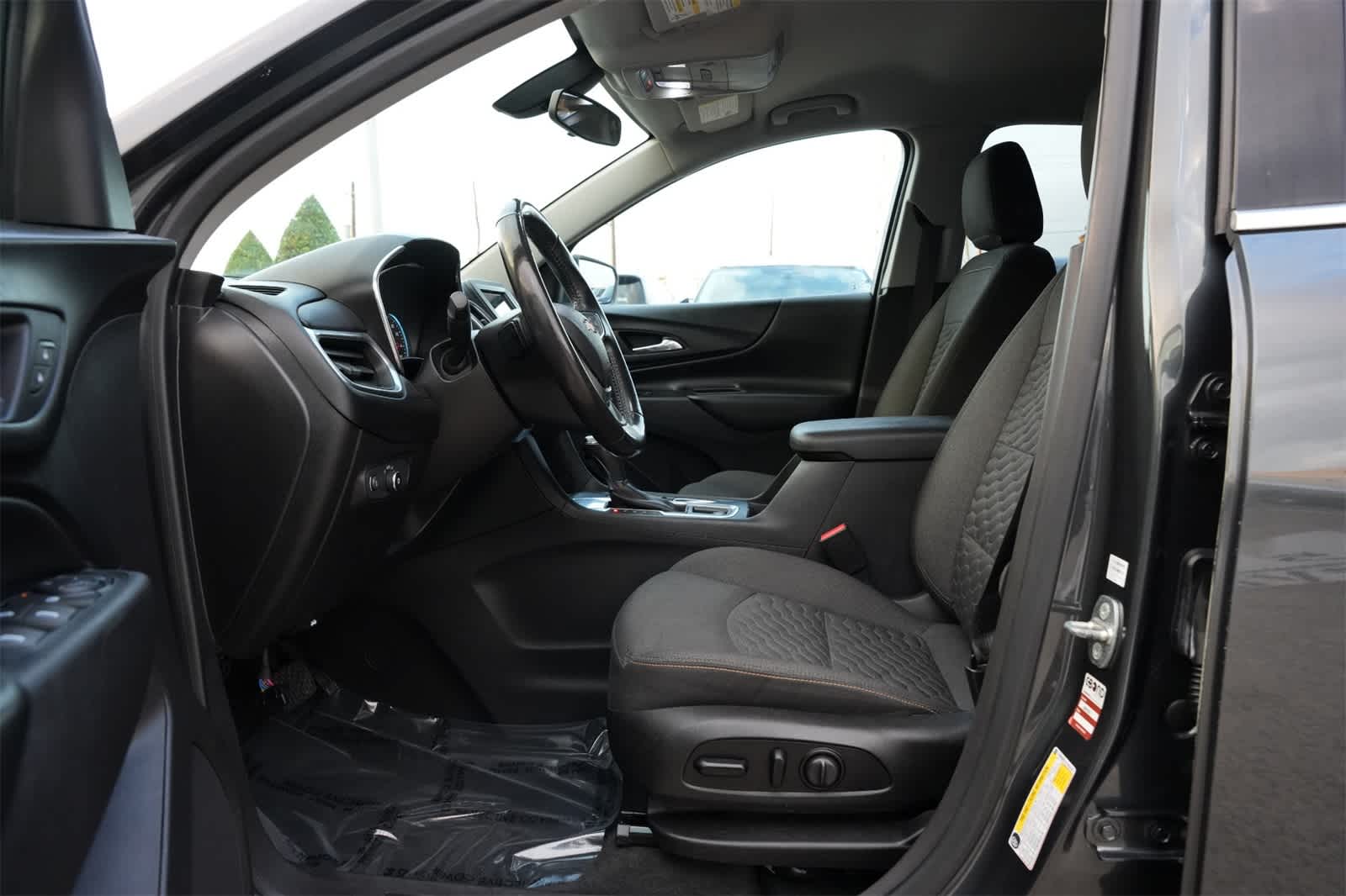 Thumbnail: 2019 Chevrolet Equinox - 16