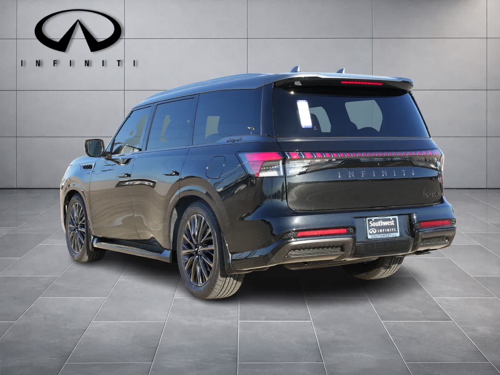 Thumbnail: 2026 INFINITI QX80 - 5