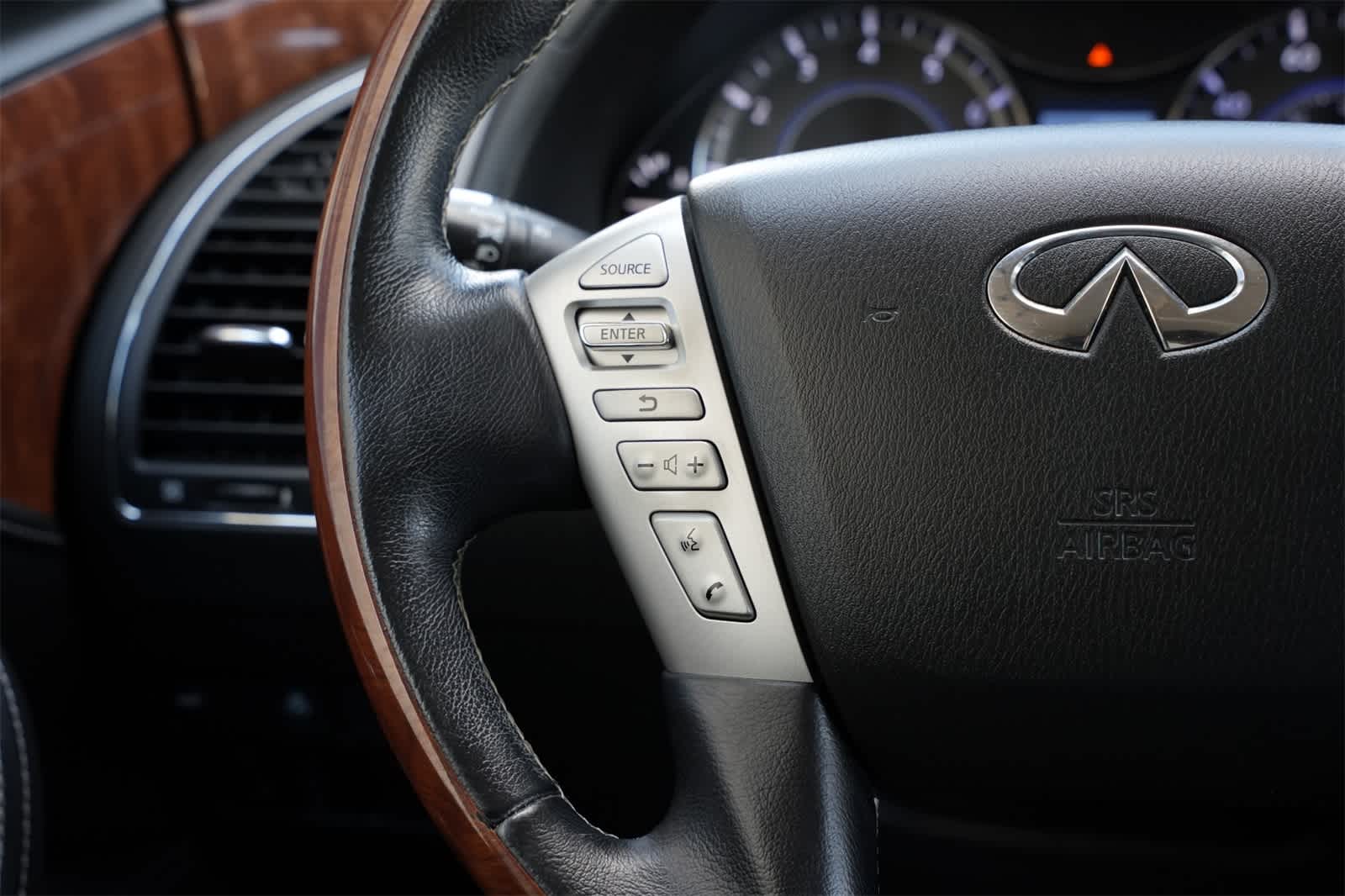 Thumbnail: 2019 INFINITI QX80 - 10
