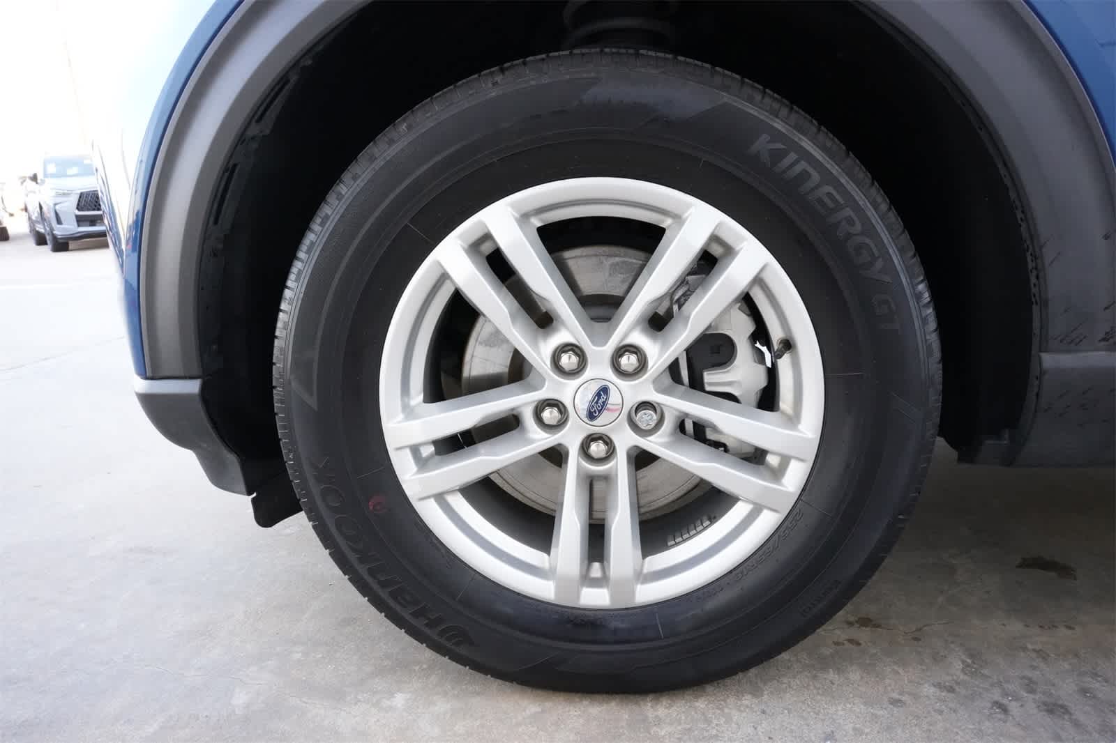 Thumbnail: 2022 Ford Explorer - 24