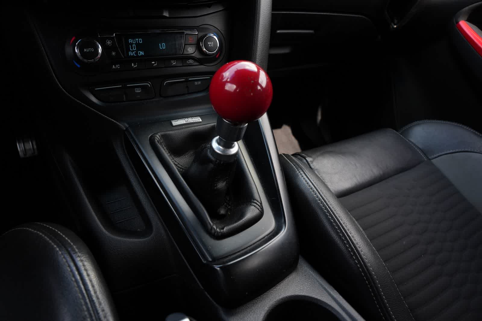 Thumbnail: 2013 Ford Focus - 13