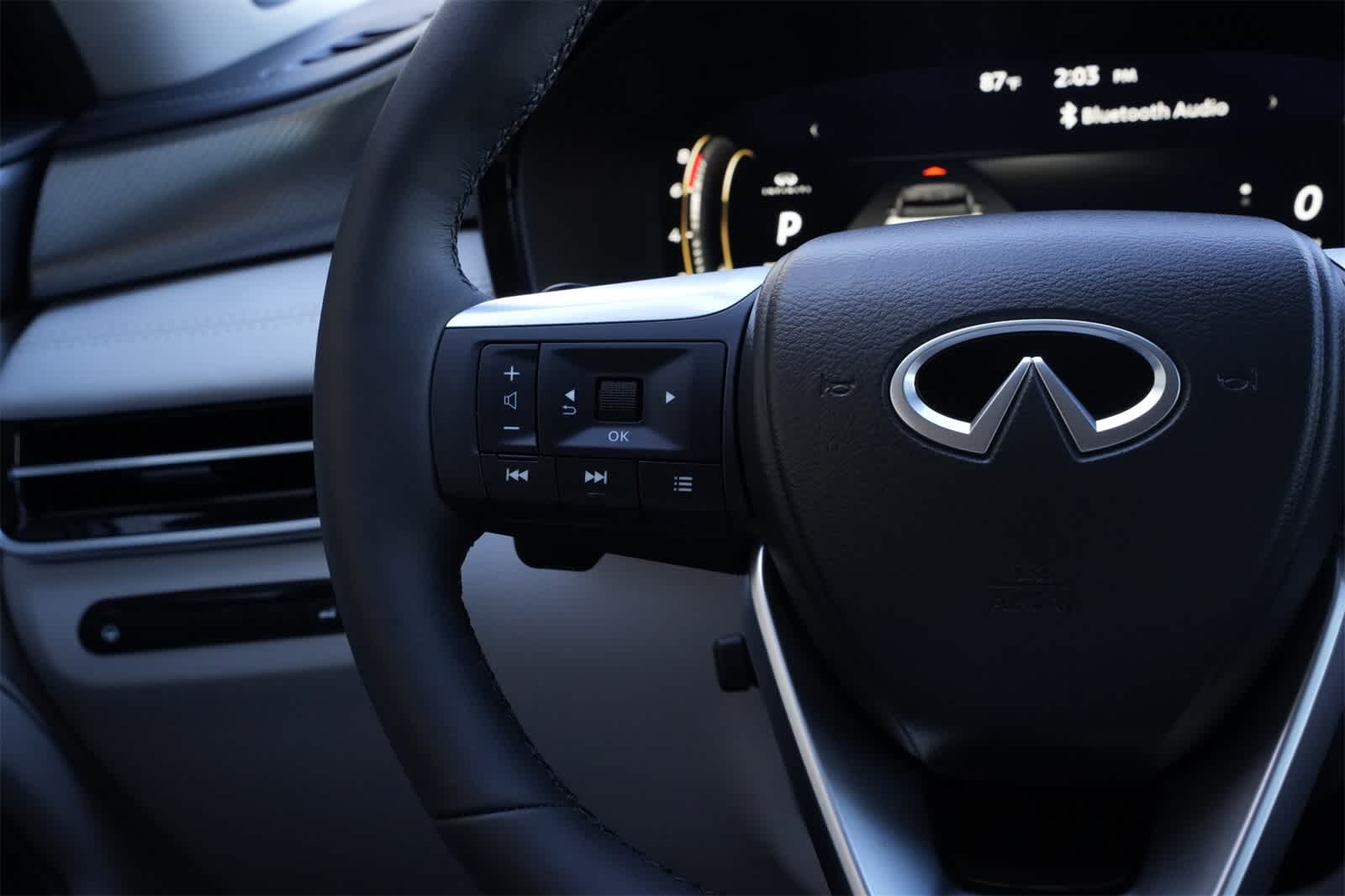 Thumbnail: 2026 INFINITI QX60 - 10