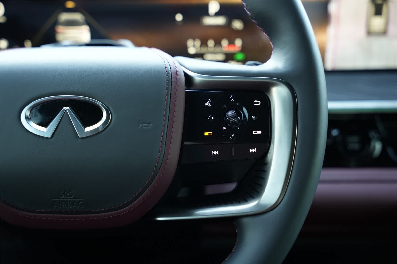 Thumbnail: 2026 INFINITI QX80 - 11