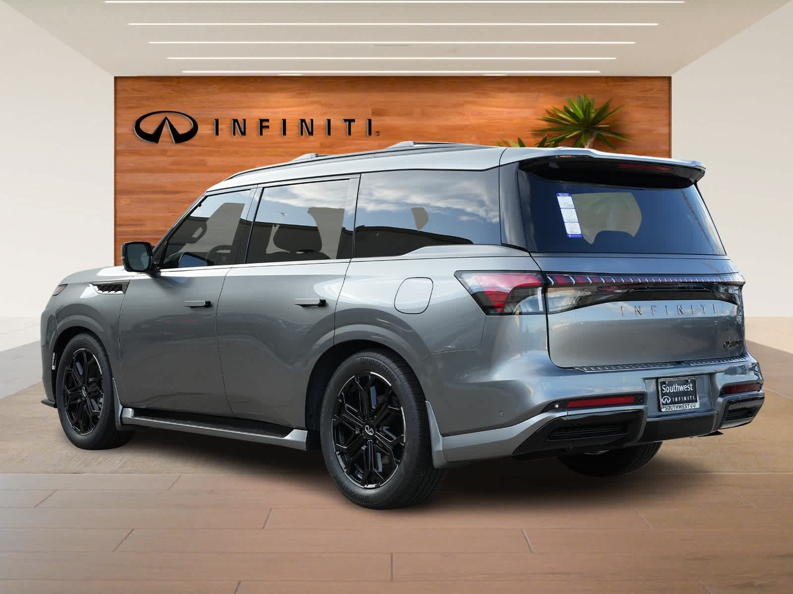 Thumbnail: 2026 INFINITI QX80 - 5