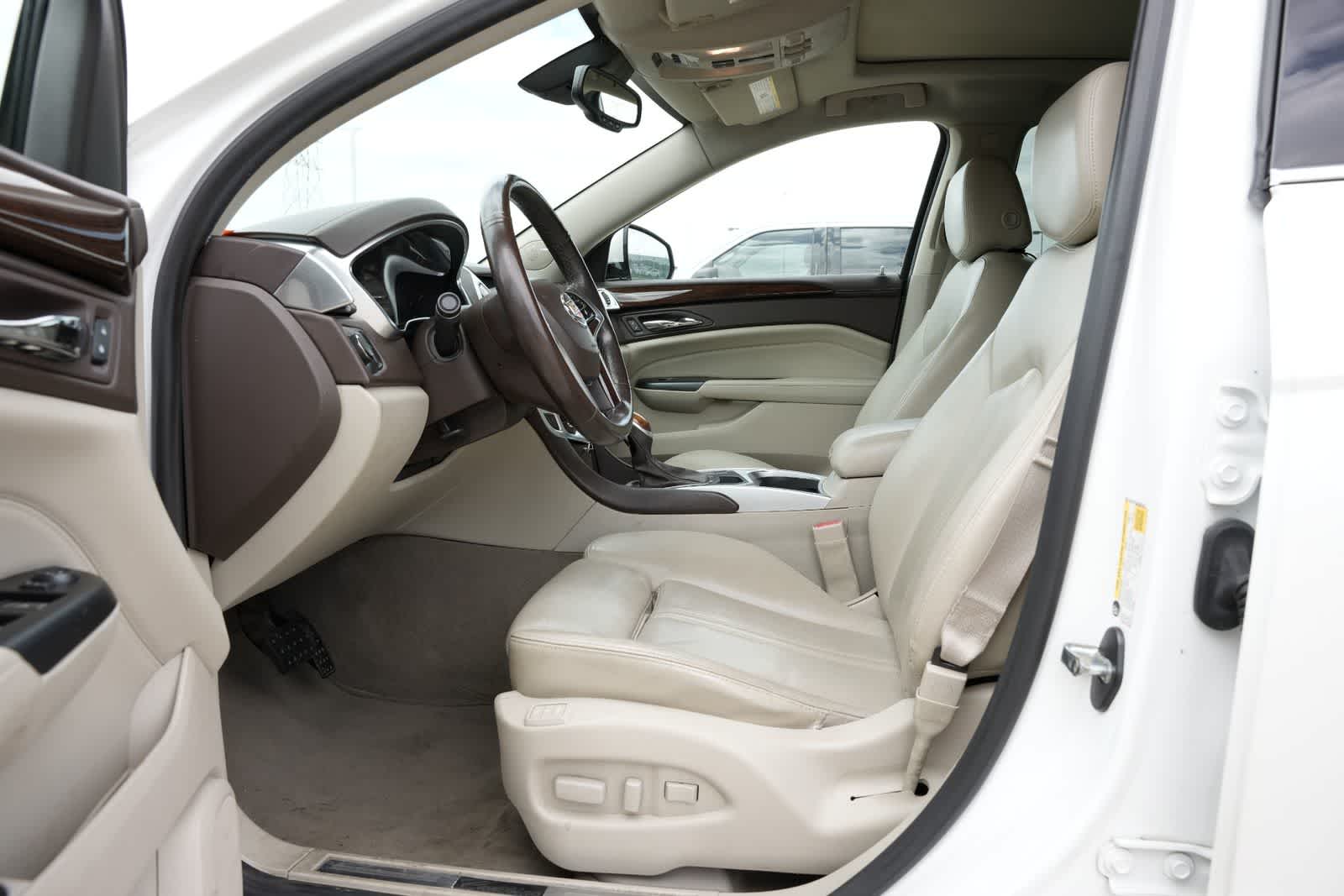 Thumbnail: 2015 Cadillac SRX - 17