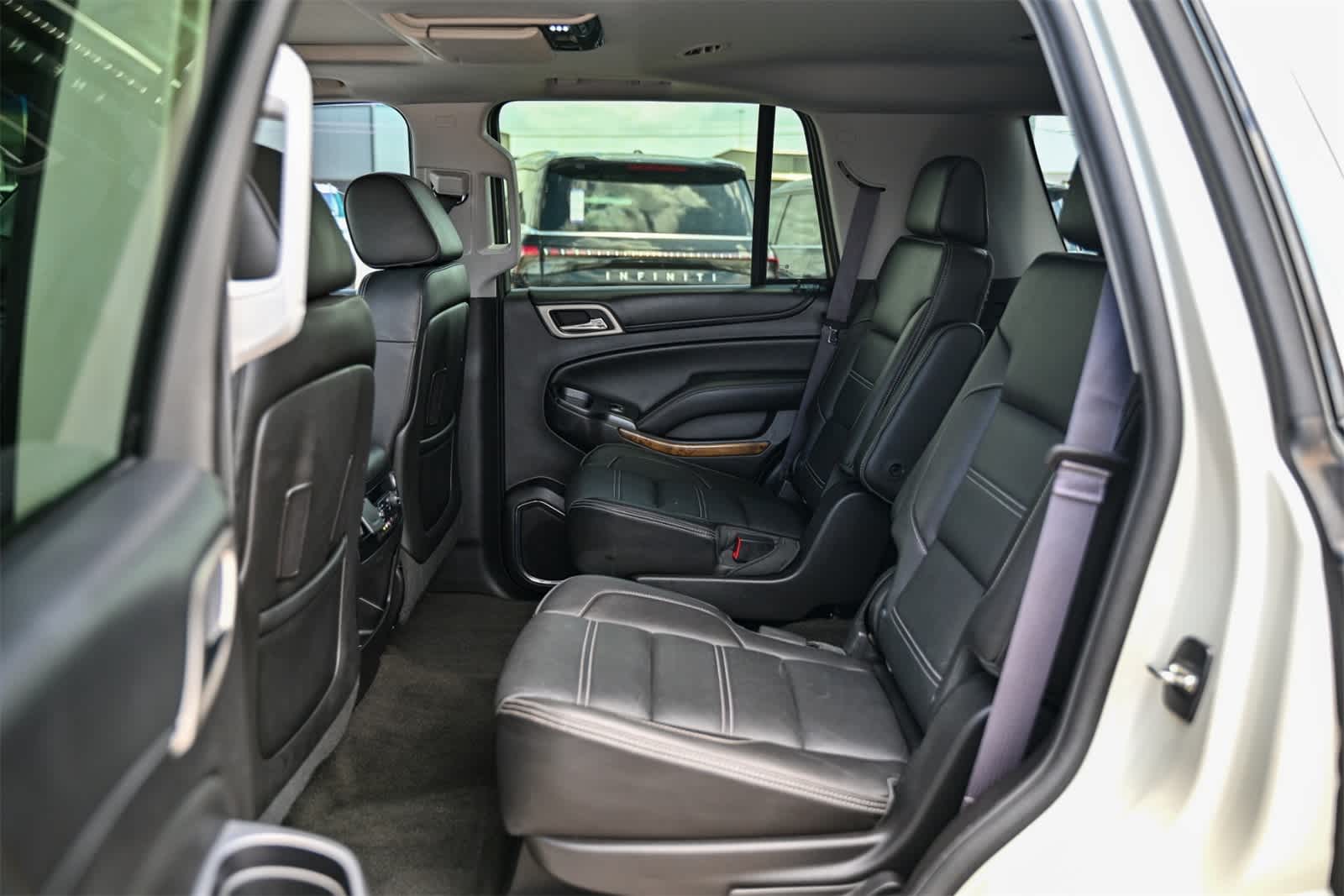 Thumbnail: 2015 GMC Yukon - 17