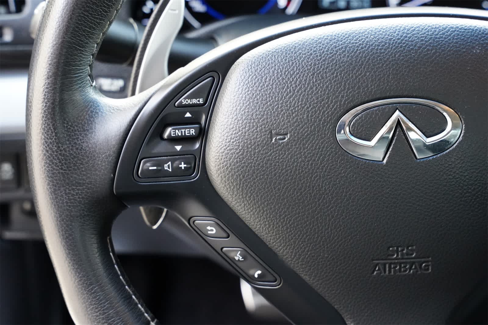Thumbnail: 2012 INFINITI G37 - 8