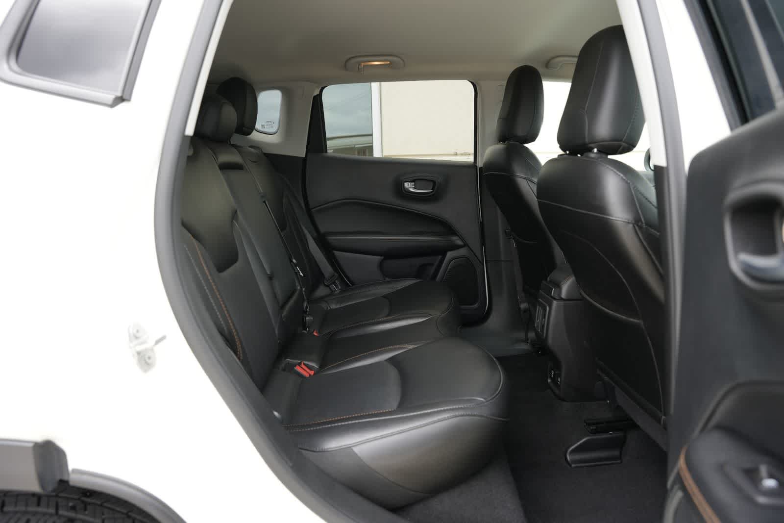 Thumbnail: 2020 Jeep Compass - 20