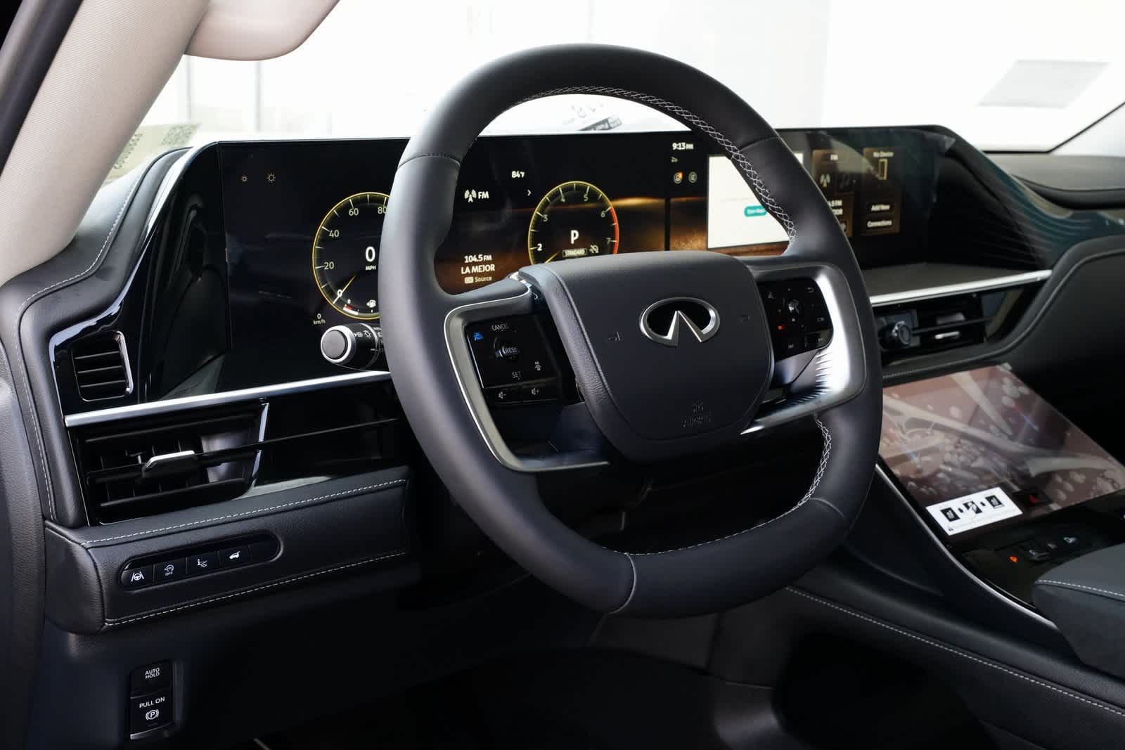 Thumbnail: 2025 INFINITI QX80 - 16