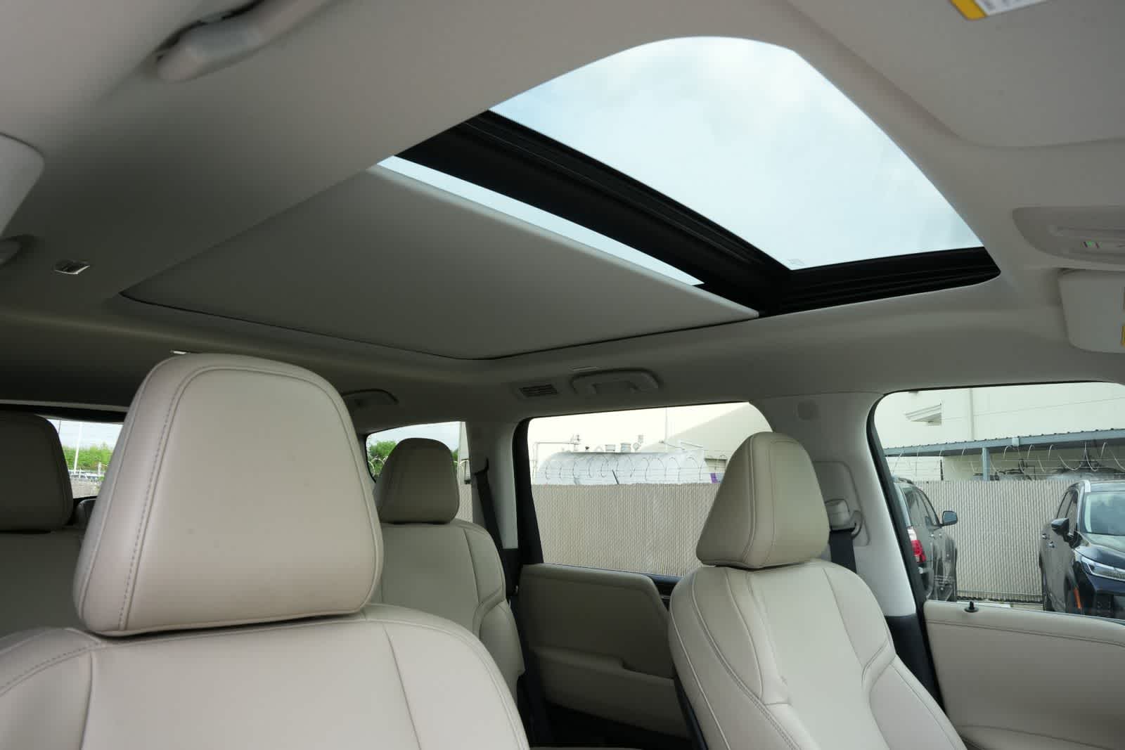 Thumbnail: 2026 INFINITI QX80 - 24