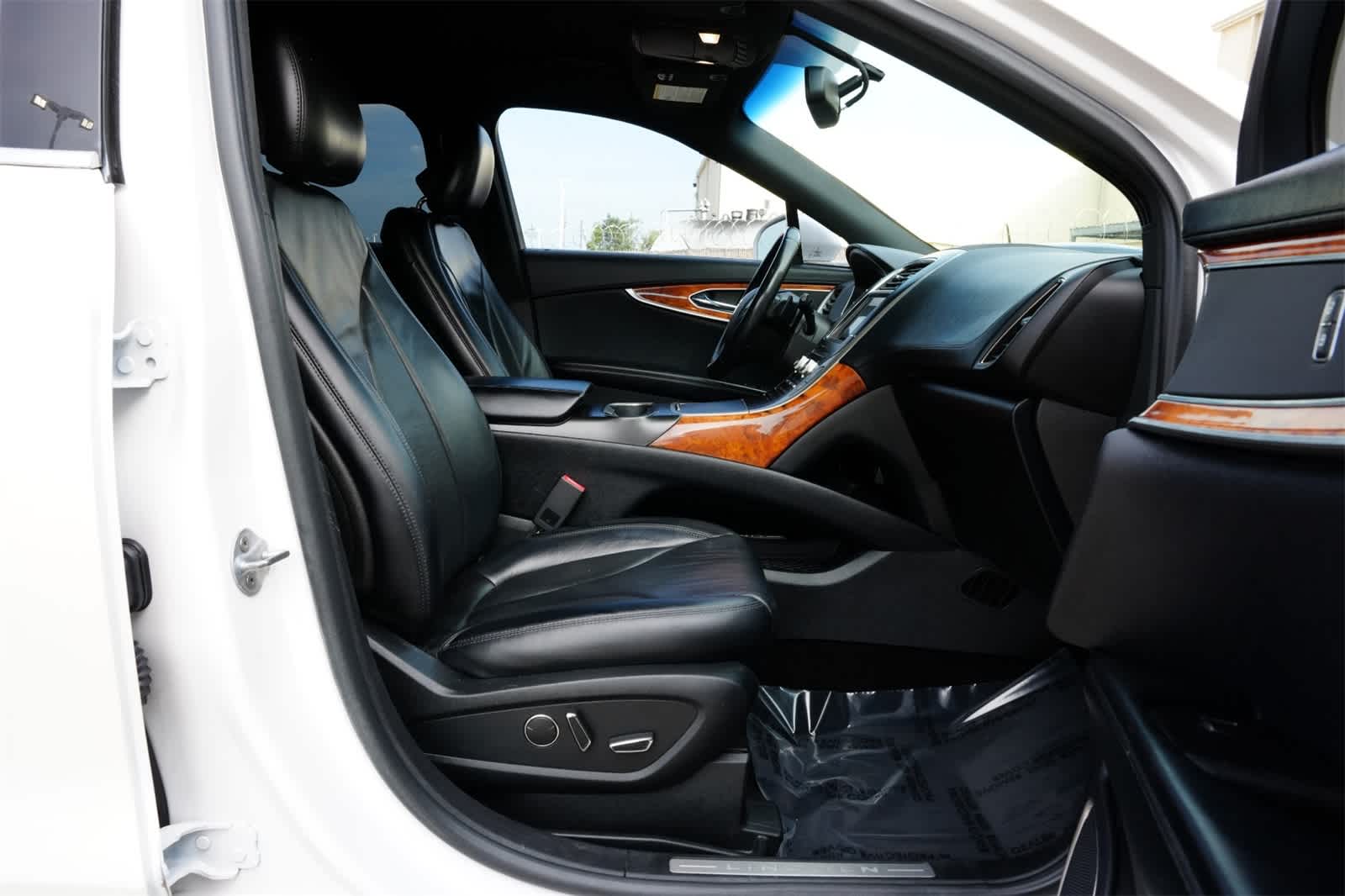Thumbnail: 2018 Lincoln MKX - 24