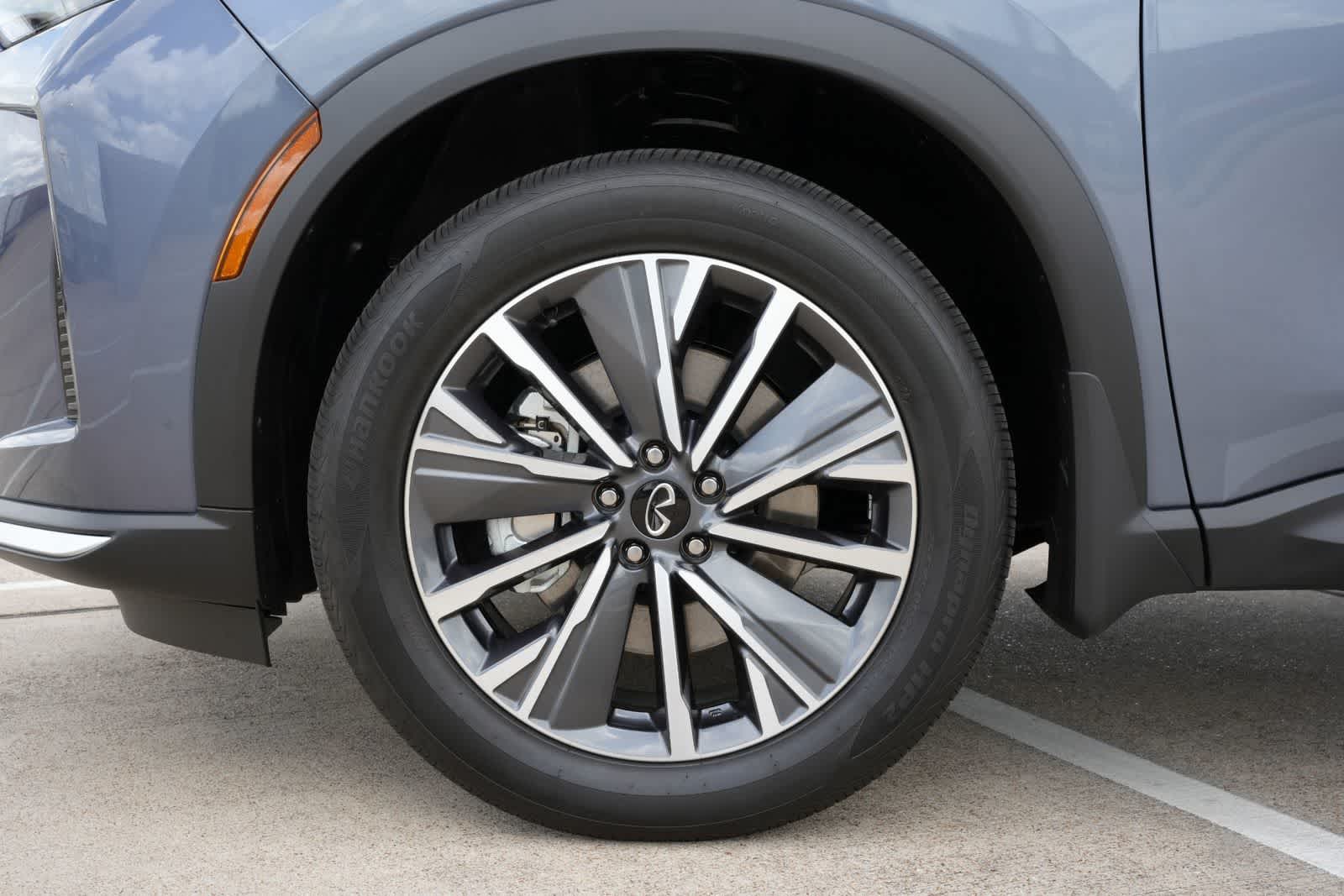Thumbnail: 2027 INFINITI QX60 - 25