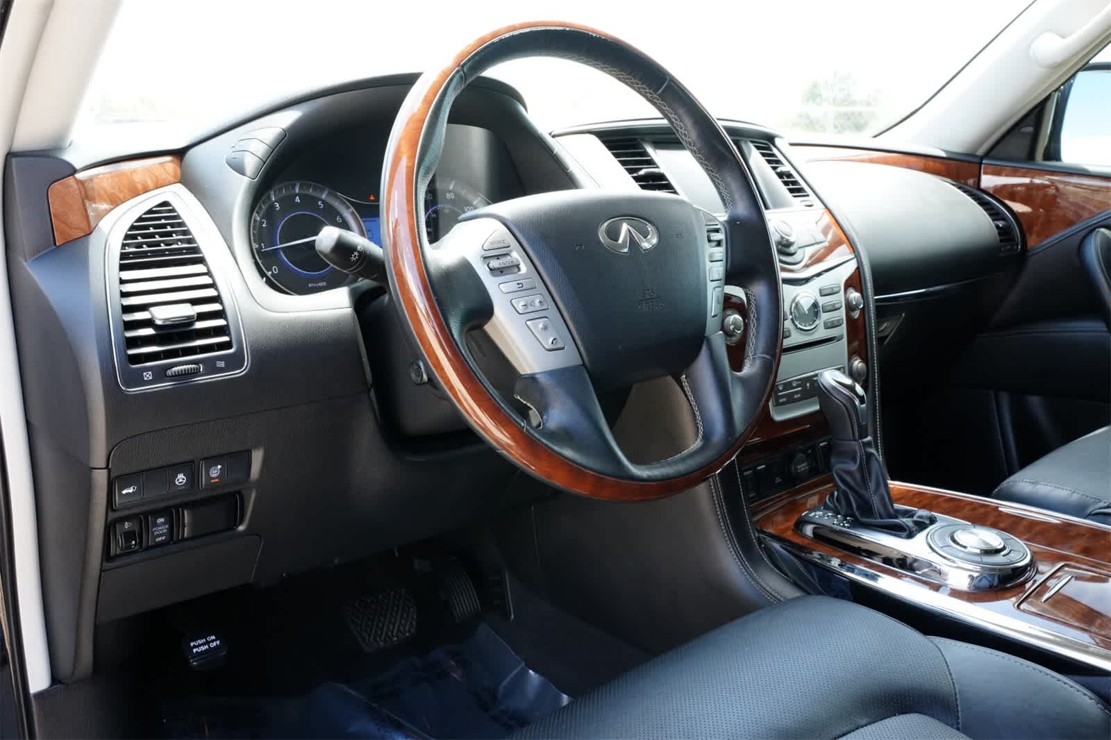 Thumbnail: 2019 INFINITI QX80 - 15
