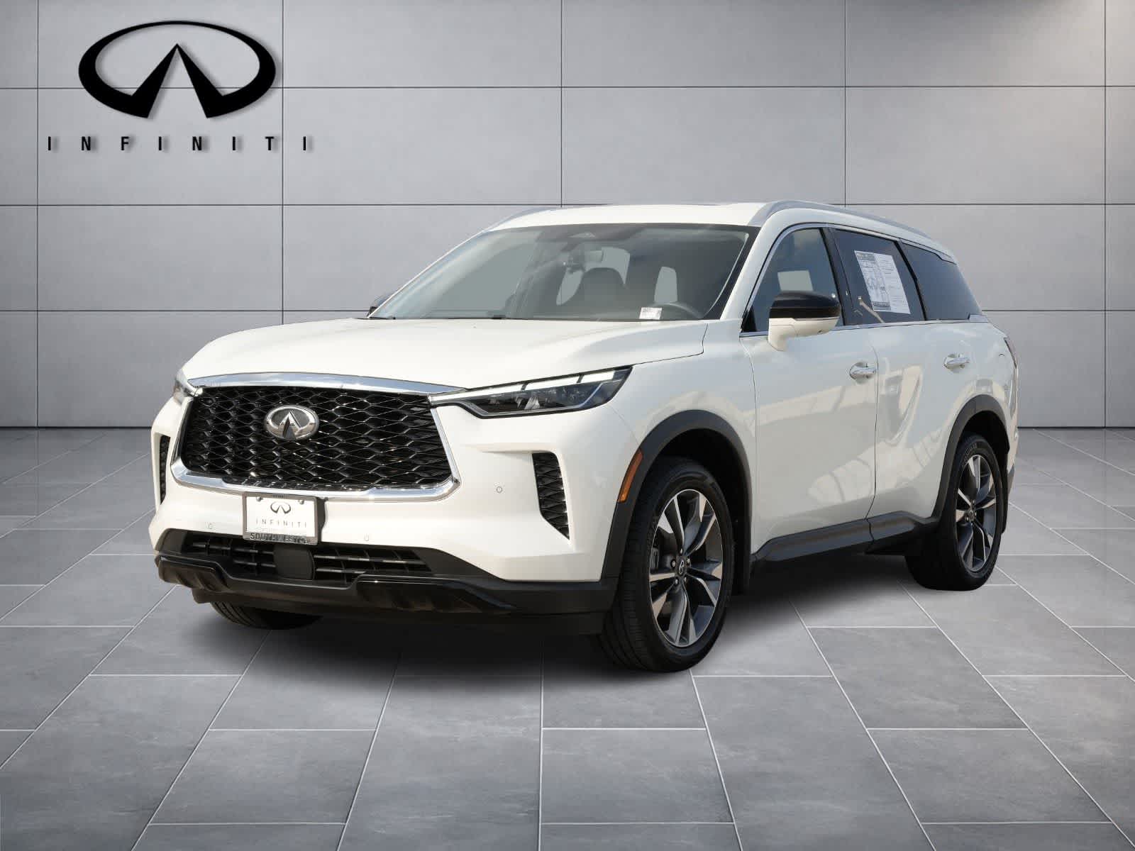 Thumbnail: 2023 INFINITI QX60 - 1