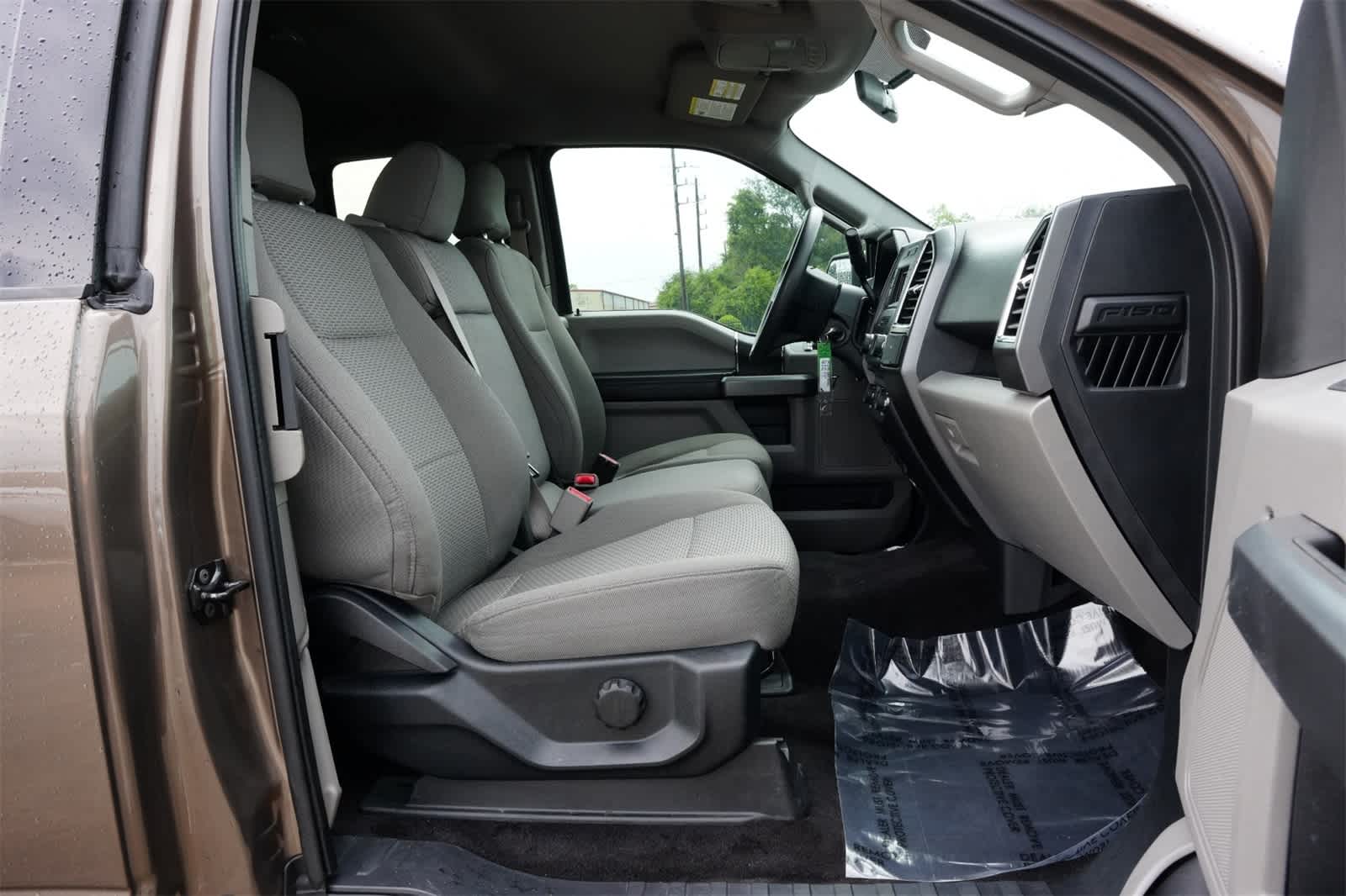 2016 Ford F-150  19