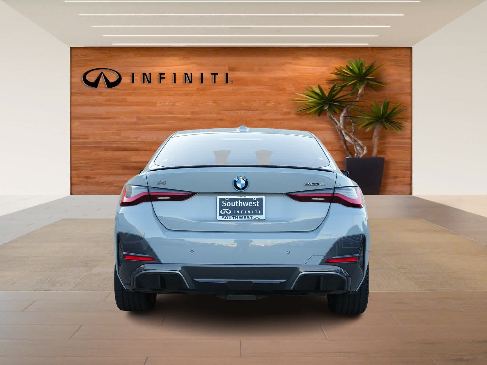 Thumbnail: 2023 BMW i4 - 6