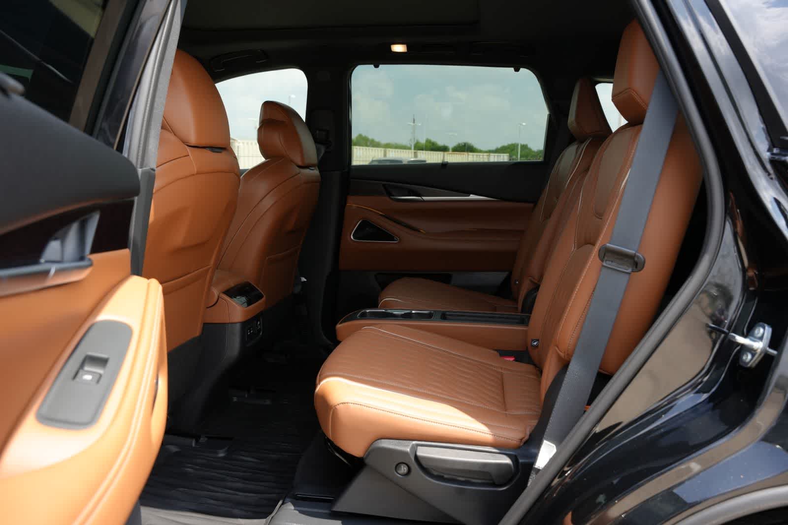 Thumbnail: 2027 INFINITI QX60 - 19
