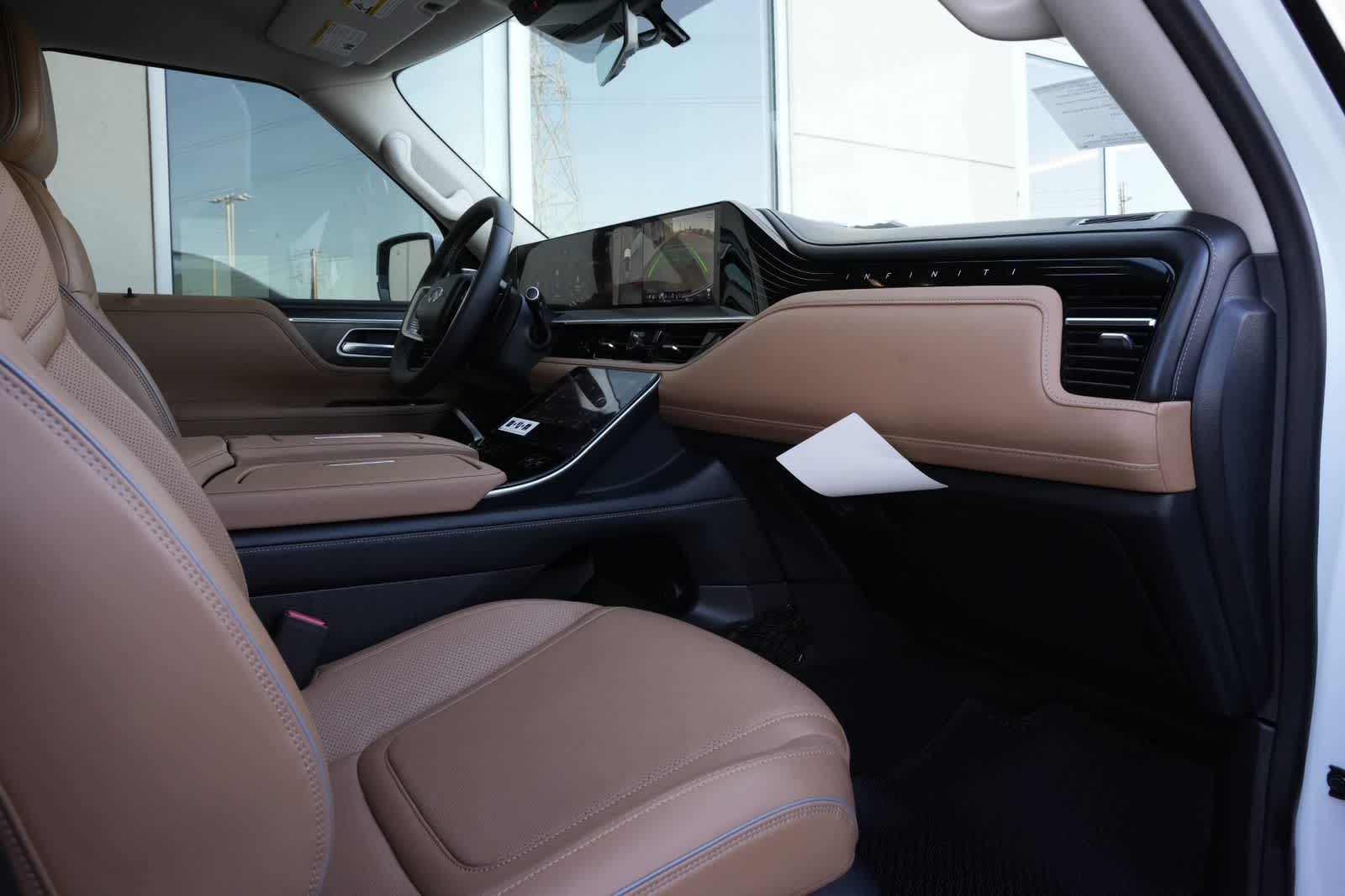 Thumbnail: 2026 INFINITI QX80 - 22