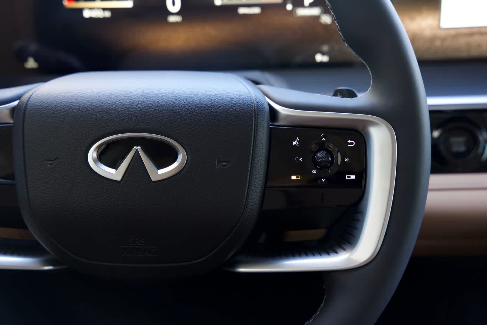 Thumbnail: 2026 INFINITI QX80 - 11