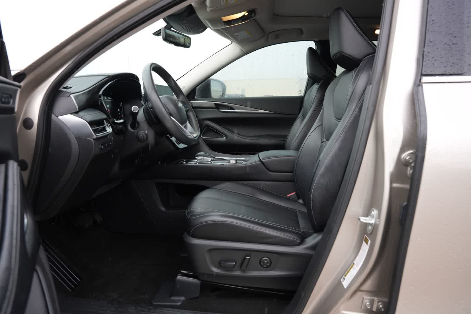 Thumbnail: 2024 INFINITI QX60 - 18