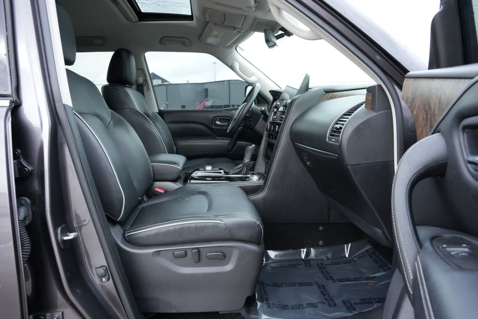 Thumbnail: 2023 INFINITI QX80 - 23