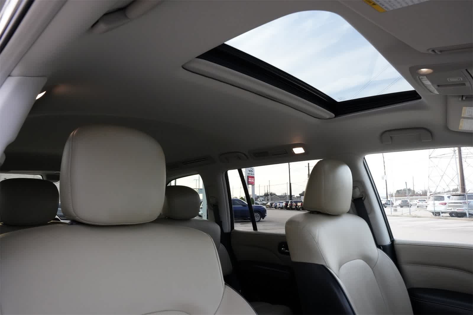 Thumbnail: 2021 INFINITI QX80 - 24