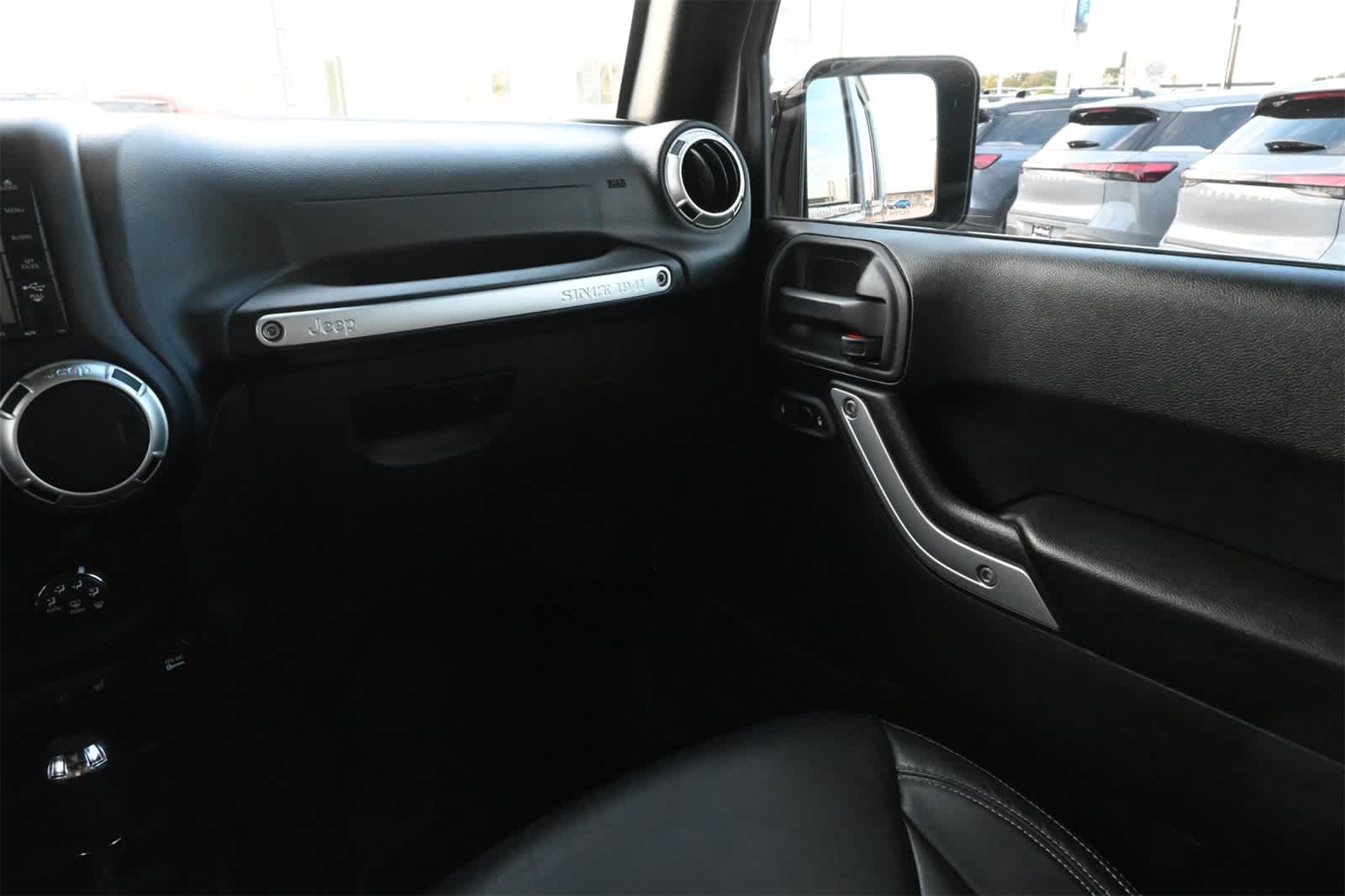 Thumbnail: 2018 Jeep Wrangler - 8